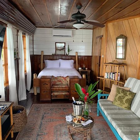 Casa Acuario Boutique Hotel โบกัสทาวน์ ภายนอก รูปภาพ