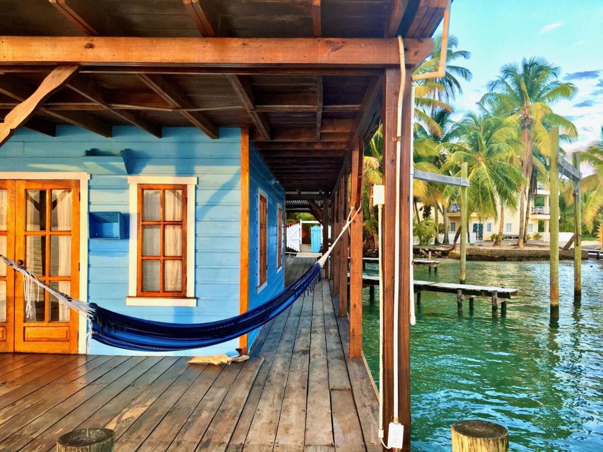 Casa Acuario Boutique Hotel โบกัสทาวน์ ภายนอก รูปภาพ