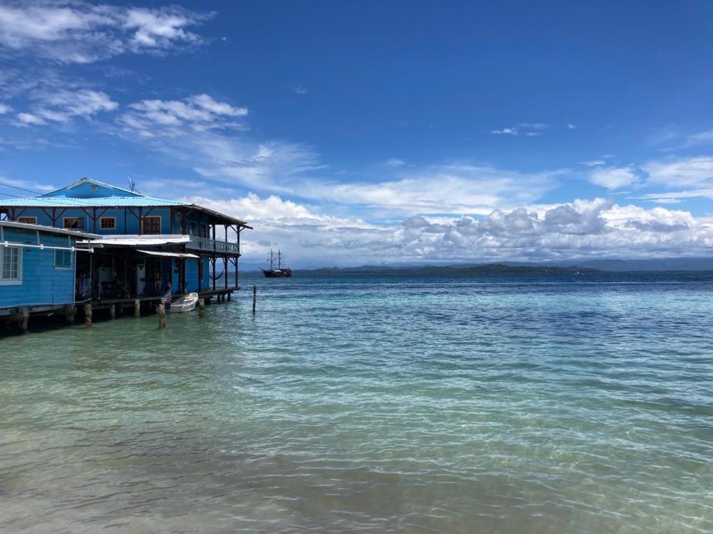 Casa Acuario Boutique Hotel โบกัสทาวน์ ภายนอก รูปภาพ