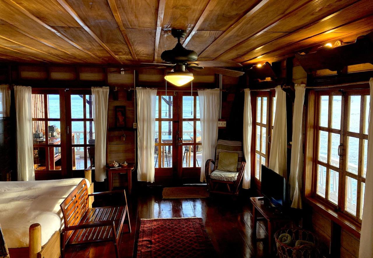 Casa Acuario Boutique Hotel โบกัสทาวน์ ภายนอก รูปภาพ