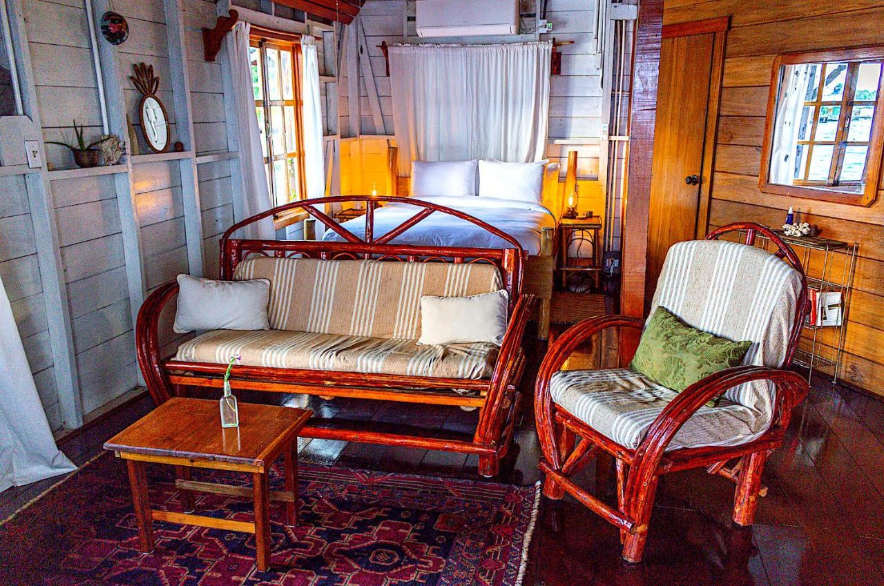 Casa Acuario Boutique Hotel โบกัสทาวน์ ภายนอก รูปภาพ