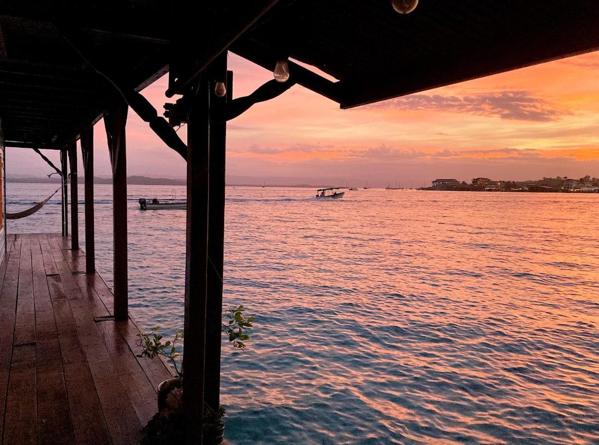Casa Acuario Boutique Hotel โบกัสทาวน์ ภายนอก รูปภาพ